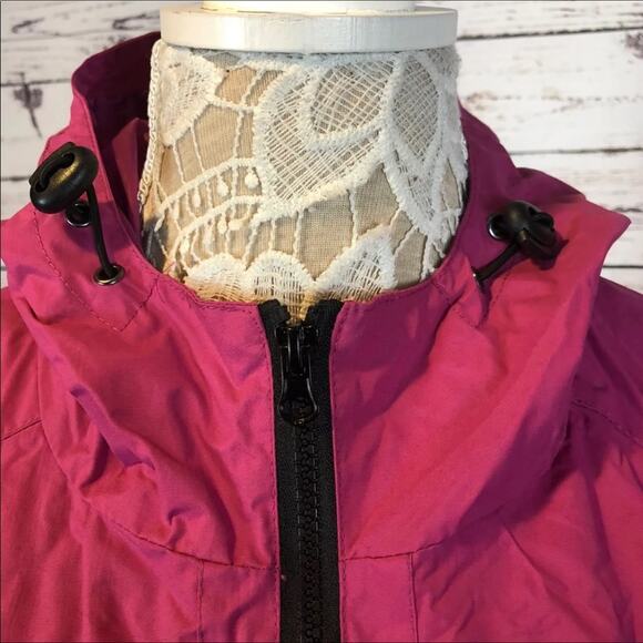 Woman within hooded pink trench rain coat size 18-20 - Picture 9 of 13